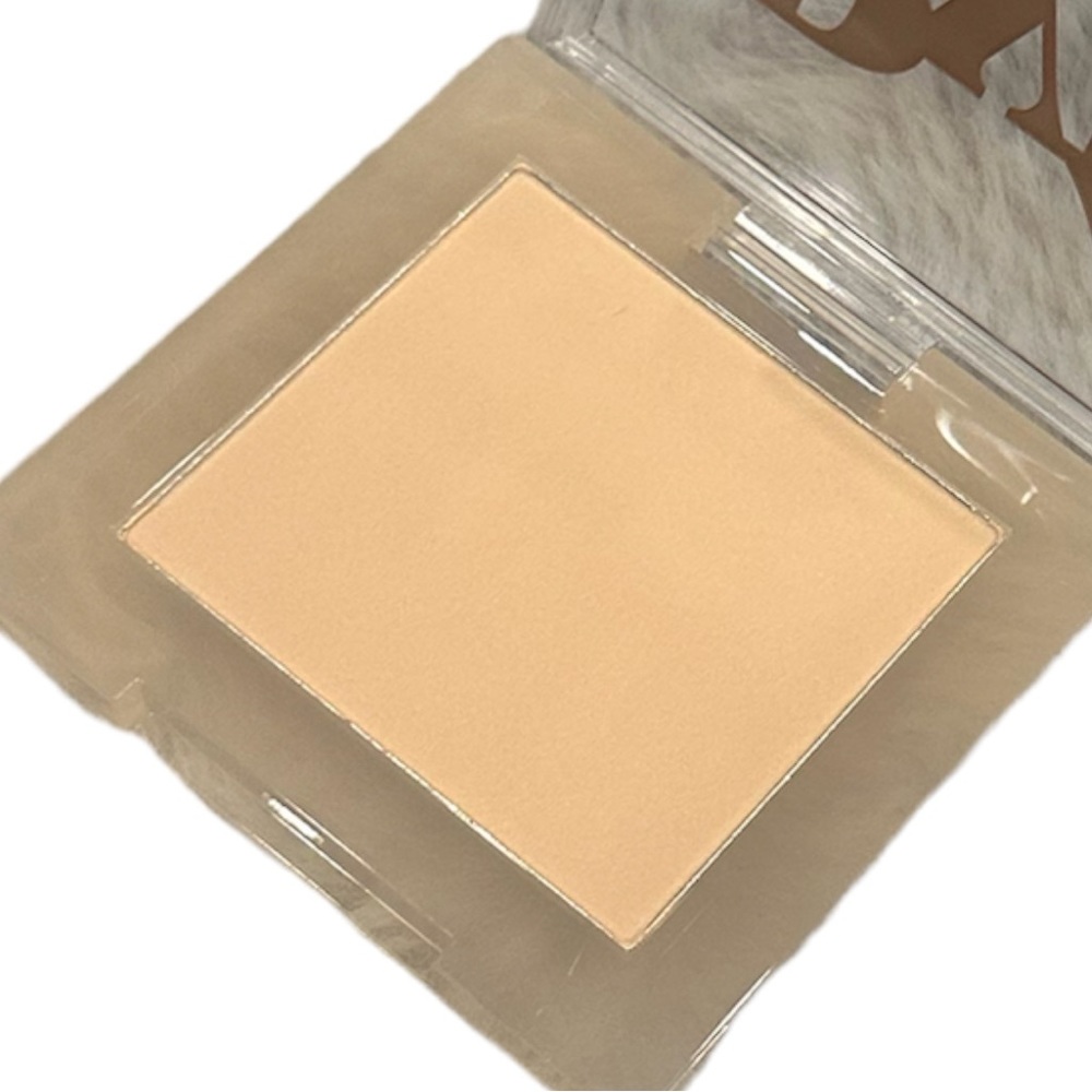 PYT BEAUTY
Set Me Up Setting Powder - Picture 3 of 3